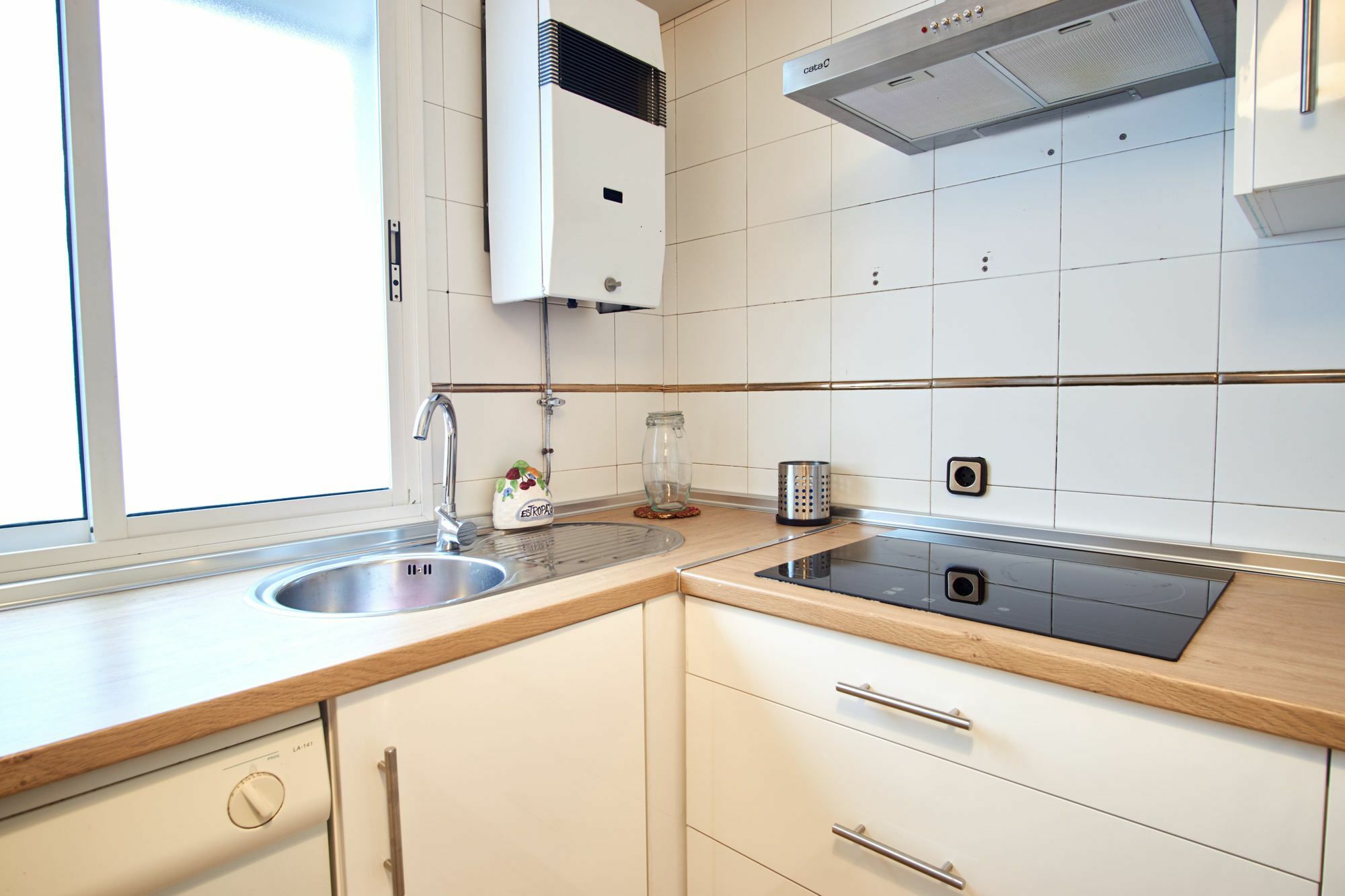 Amplio Apto En Nervion 5 Min Del Metro Apartment